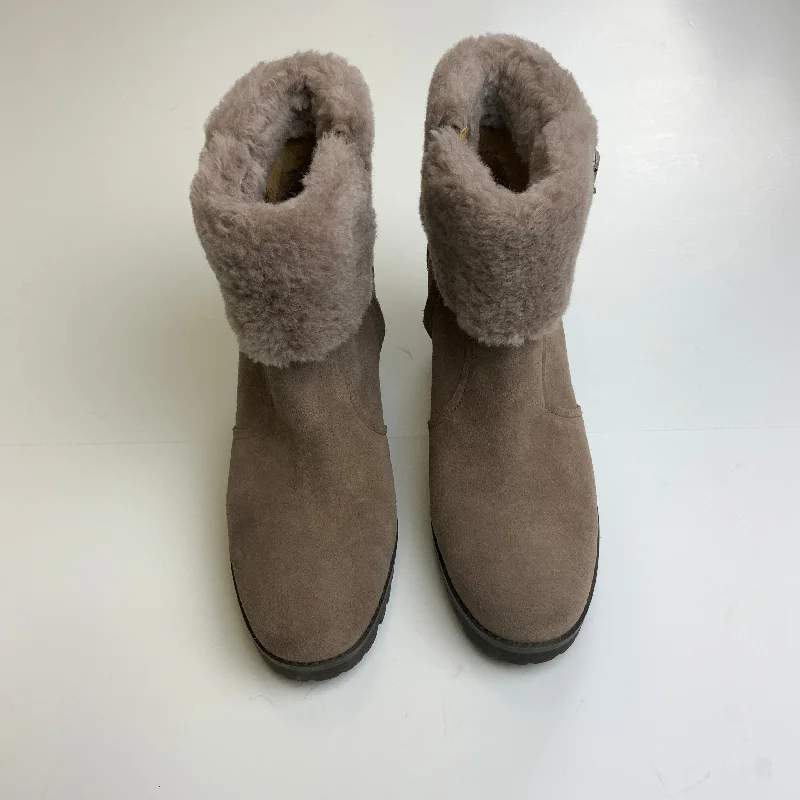 Boots Ankle Heels By Ugg In Taupe, Size: 9