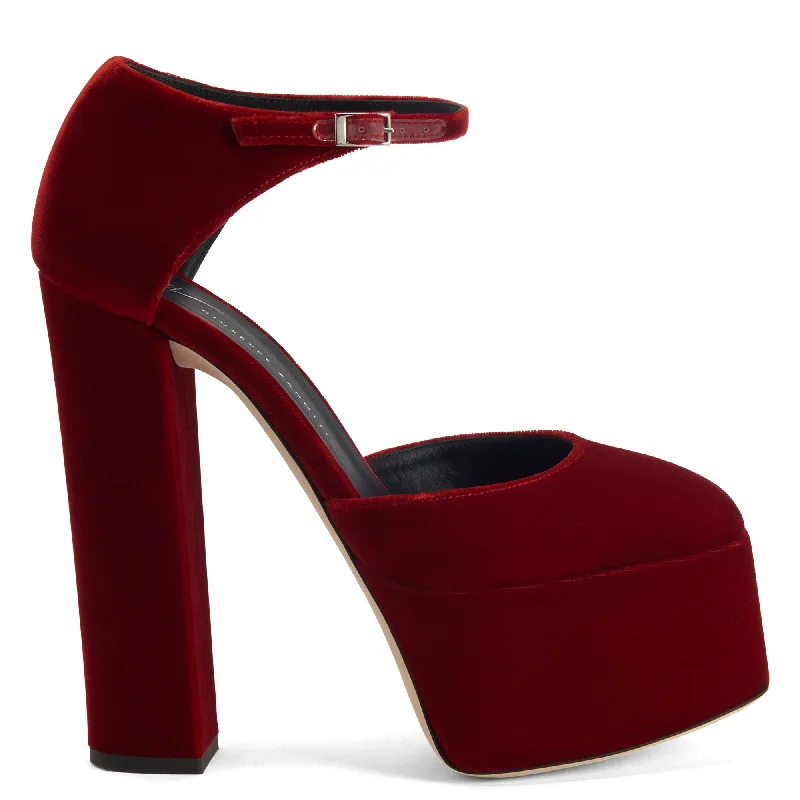 Giuseppe Zanotti Bebe Performance Running Sneaker Look  