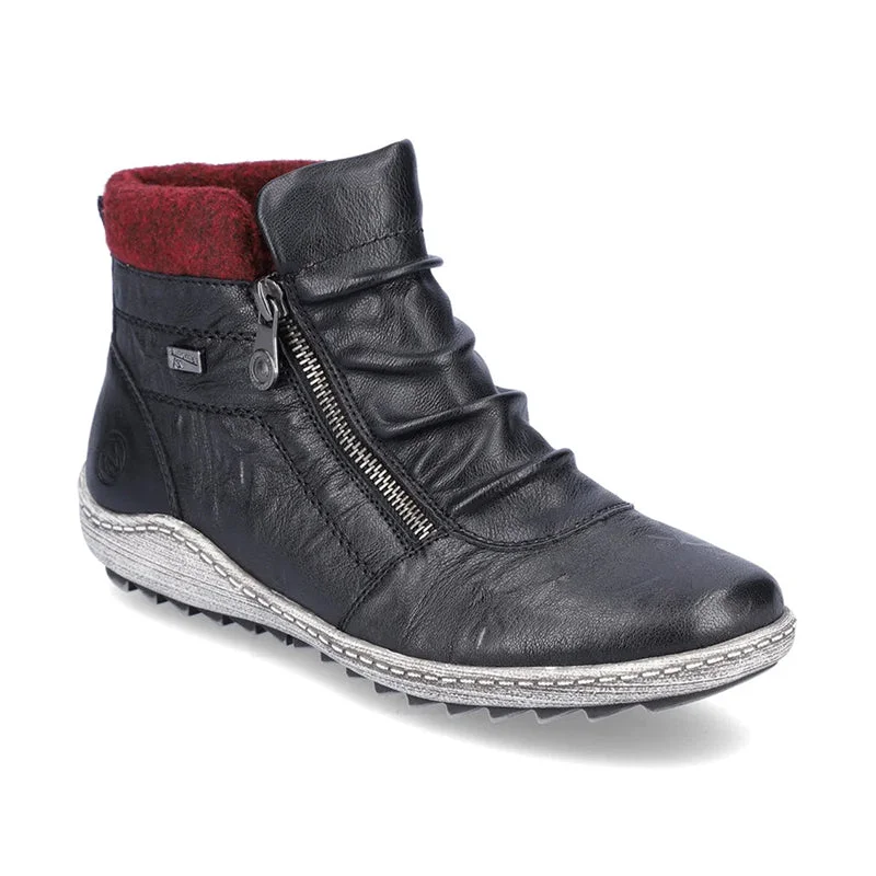 Women's Liv 86 Black Retro Plimsoll Style  